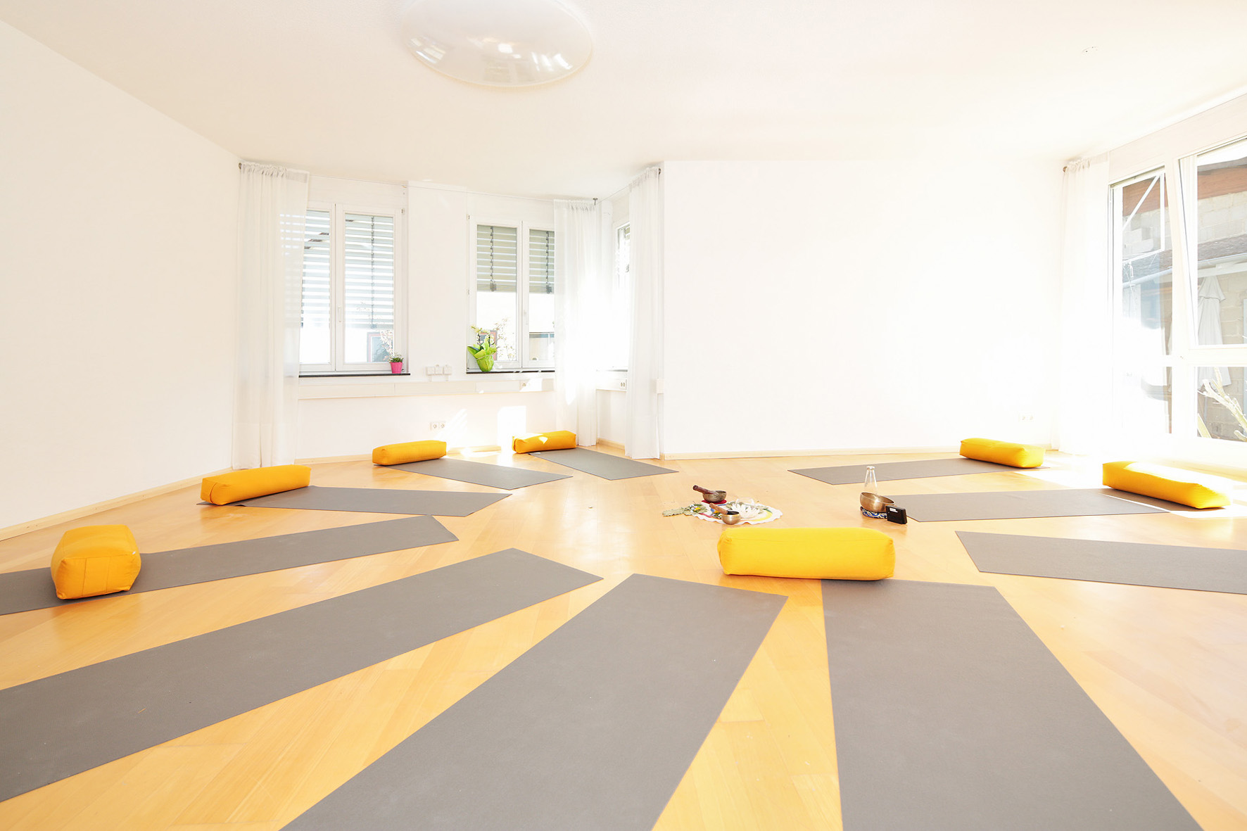 Raum Koerper Geist und Herz